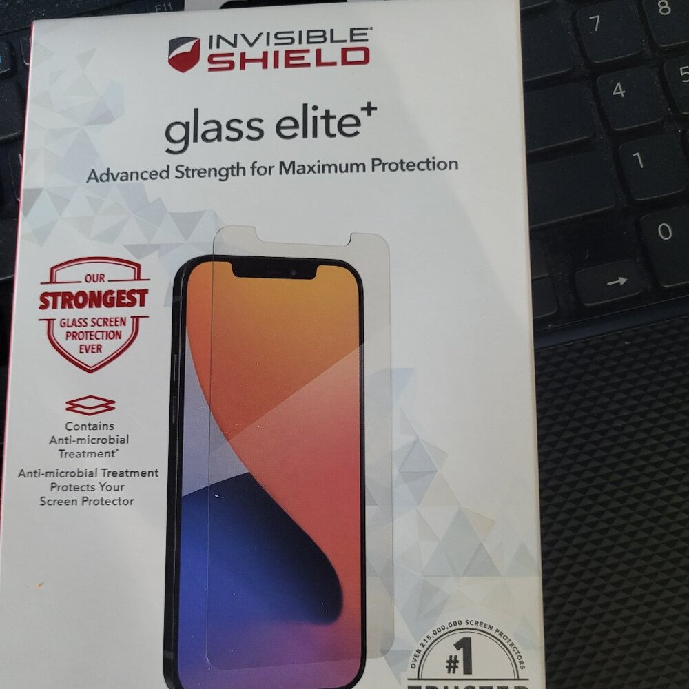 I Phone Zagg Invisibleshield Screen Protector - Picture 4 of 8